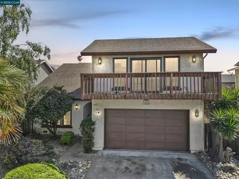 1069 16th St, Oakland, CA 94607 photo 1