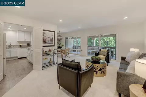 1112 Rockledge Ln #5, Walnut Creek, CA 94595