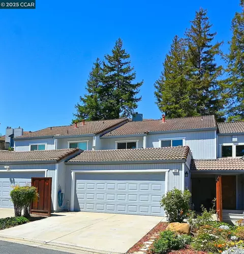 105 Via Cabrera Ln, Martinez, CA 94553 photo 1
