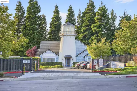 165 Lighthouse Dr, Vallejo, CA 94590 photo 1