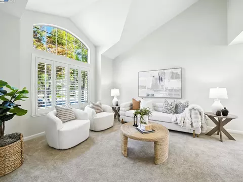 775 Vivian Dr, Livermore, CA 94550