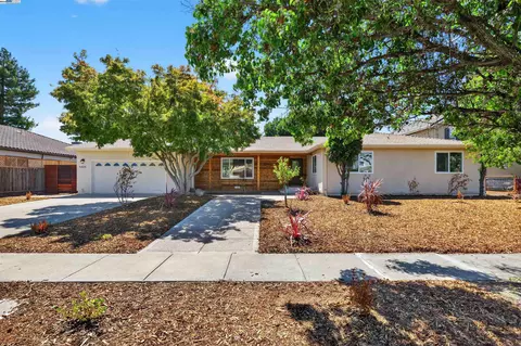 4435 Morse Ct, Napa, CA 94558