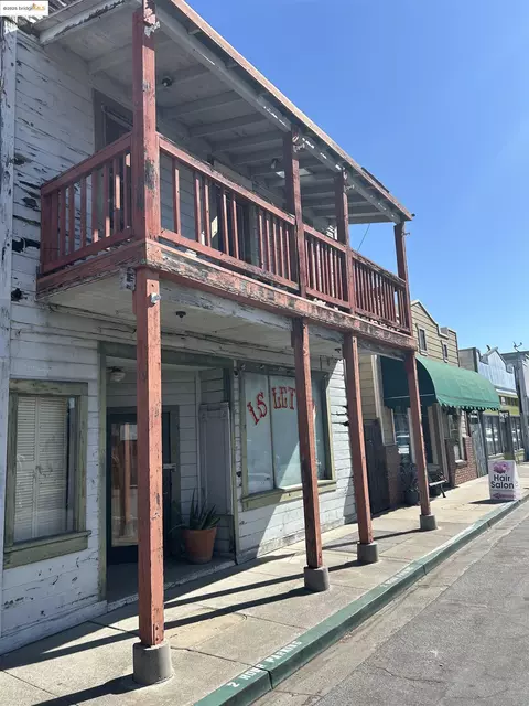Exterior - 39 Main St, Isleton, CA 95641 photo 2 of 9