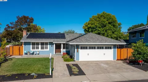 1376 Vintner Way, Pleasanton, CA 94566