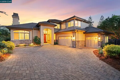 21 Monte Crest Ct, Walnut Creek, CA 94595