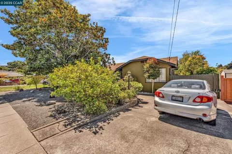2573 Tara Hills Dr, San Pablo, CA 94806