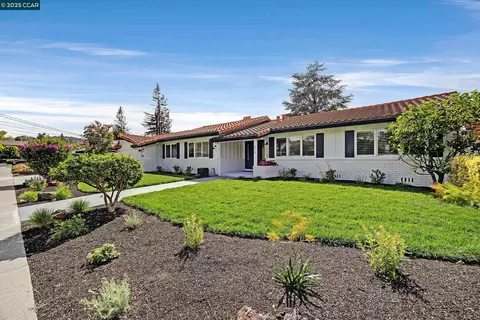 415 Blackstone Ct, Walnut Creek, CA 94598