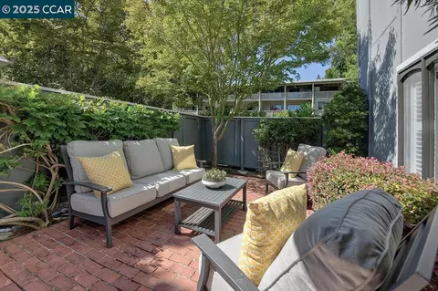 2321 Tice Creek Dr #2, Walnut Creek, CA 94595