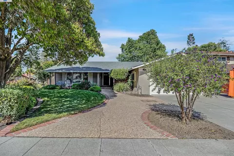 11530 Circle Way, Dublin, CA 94568 photo 1