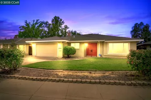 4989 Creek View Way, Sacramento, CA 95841