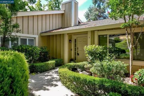 2085 Cactus Ct #2, Walnut Creek, CA 94595