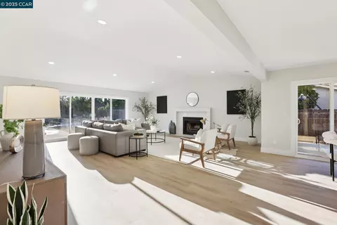 1604 Chestnut Ct, Concord, CA 94519