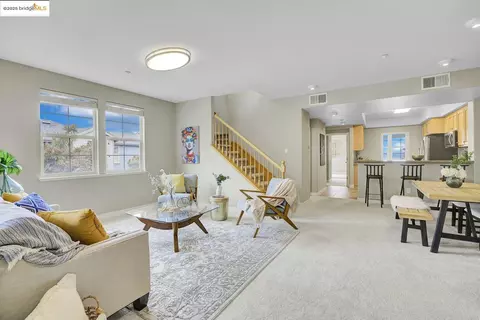 6130 Old Quarry Loop, Oakland, CA 94605 photo 1
