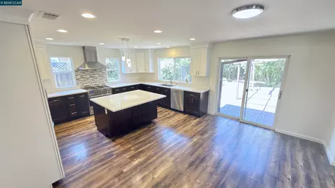 1865 Premier Pl, Concord, CA 94520 photo 1