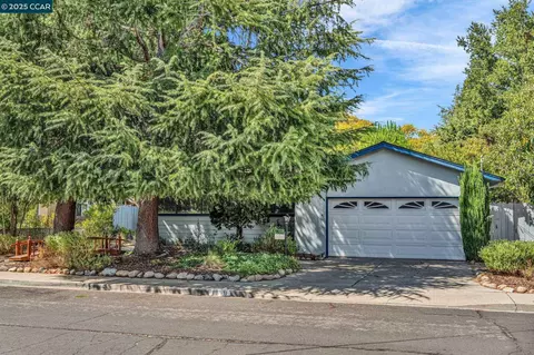 1540 Brentwood Ct, Walnut Creek, CA 94595