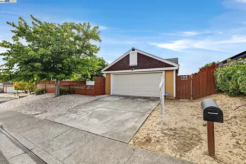 106 Fieldstone Way, Vallejo, CA 94589