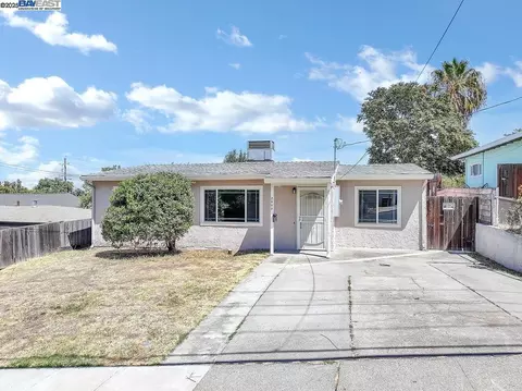 2809 D St, Antioch, CA 94509 photo 1