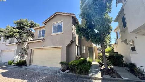 1028 Landmark Ct, Richmond, CA 94806