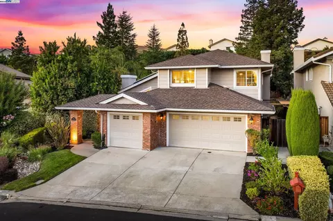 639 Canyon Crest Rd E, San Ramon, CA 94582