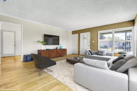 514 Cascade Rd, San Leandro, CA 94577