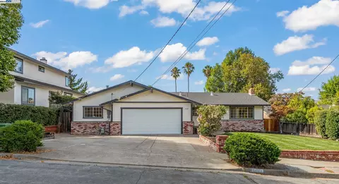 2561 Middlefield Ave, Fremont, CA 94539 photo 1
