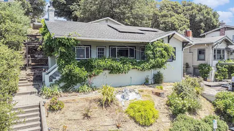 925 Grandview Ave, Martinez, CA 94553 photo 1