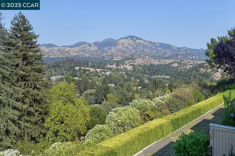 1817 Skycrest Dr #4, Walnut Creek, CA 94595
