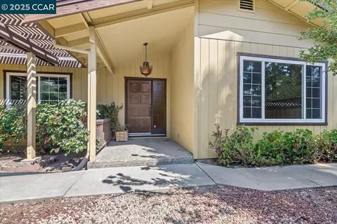 545 Brackman Ln, Martinez, CA 94553 photo 1