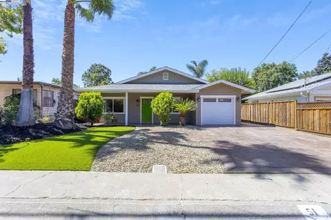 51 Surf View Dr, Bay Point, CA 94565