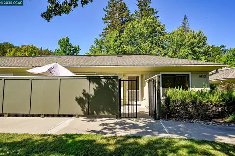 2251 Tice Creek Dr #2, Walnut Creek, CA 94595