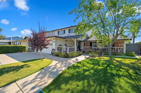 711 Catalina Dr, Livermore, CA 94550