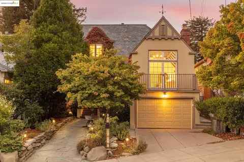 5815 Morpeth St, Oakland, CA 94618