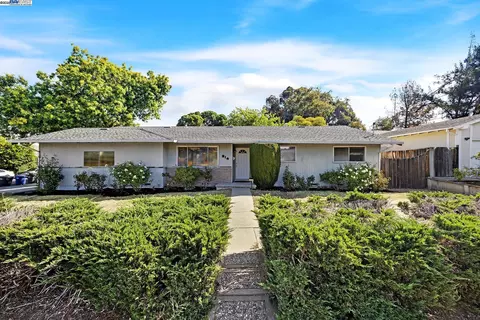 914 Bancroft Rd, Concord, CA 94518 photo 1