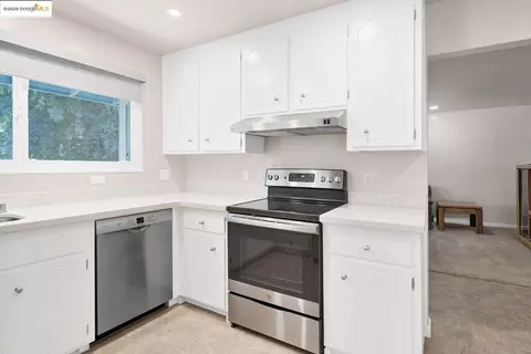 Kitchen - 2011 Regis Dr, Davis, CA 95618 photo 3 of 3