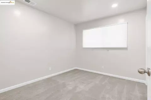 Bedroom - 2011 Regis Dr, Davis, CA 95618 photo 3 of 4