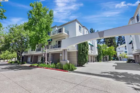 455 Navaro Way #201, San Jose, CA 95134