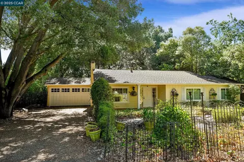 16 Stanley Ct, Walnut Creek, CA 94595
