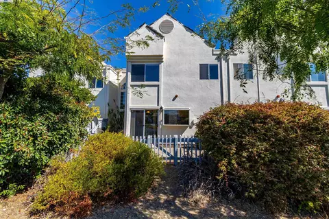 7 Shoal Dr E, Vallejo, CA 94591 photo 1
