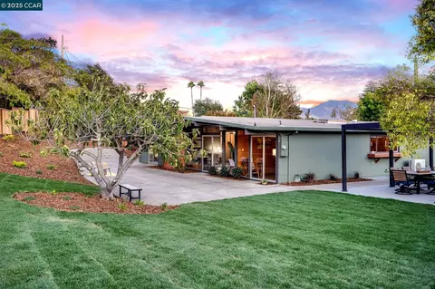 3695 Merridan Dr, Concord, CA 94518