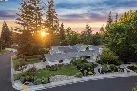 235 Saint Paul Dr, Alamo, CA 94507