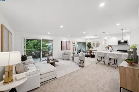 4033 Terra Granada Dr #5C, Walnut Creek, CA 94595