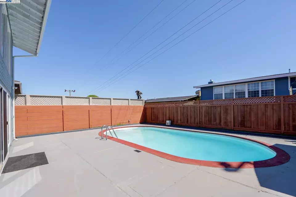 Exterior - 2575 Bantry Ln, South San Francisco, CA 94080 photo 3 of 7