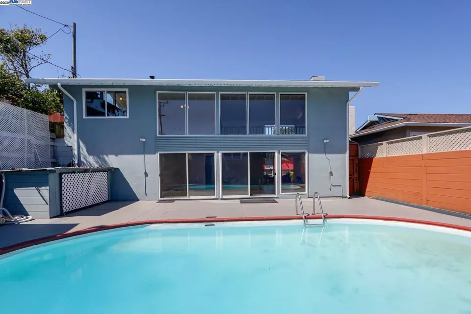 Exterior - 2575 Bantry Ln, South San Francisco, CA 94080 photo 5 of 7