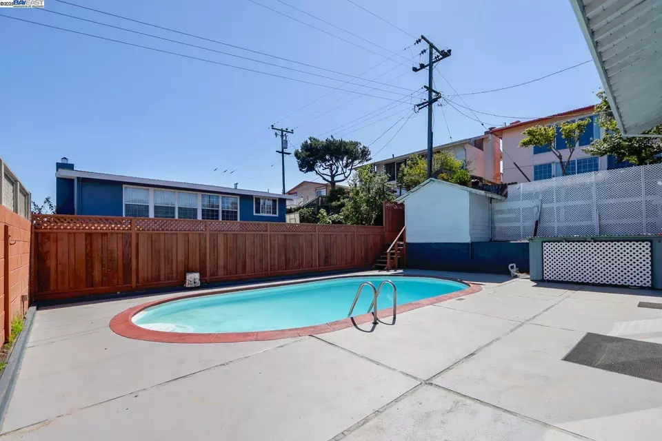 Exterior - 2575 Bantry Ln, South San Francisco, CA 94080 photo 4 of 7