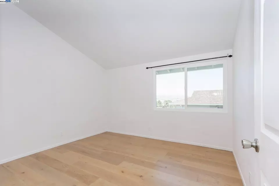 Bedroom - 2575 Bantry Ln, South San Francisco, CA 94080 photo 2 of 5