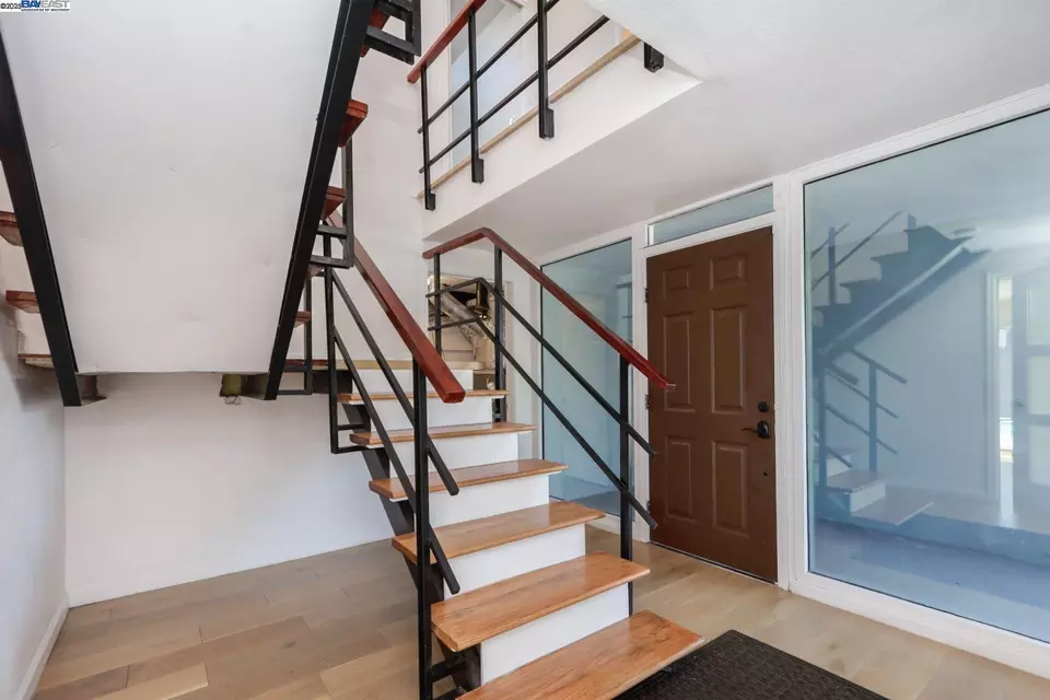Entry Way - 2575 Bantry Ln, South San Francisco, CA 94080 photo 2 of 5