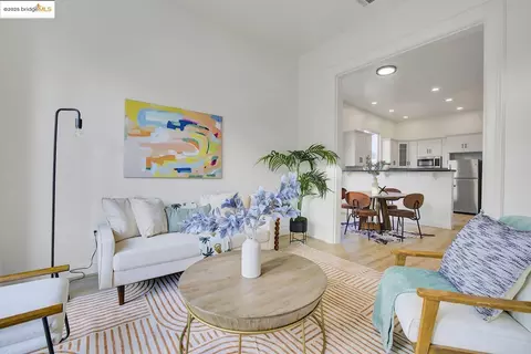 1018 Pine St, Oakland, CA 94607