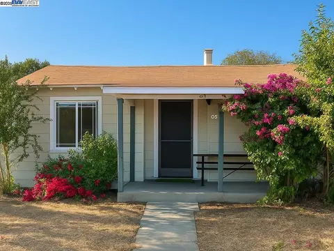 65 Burbank Ave, San Martin, CA 95046
