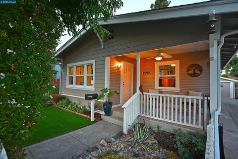 1617 Castro St, Martinez, CA 94553 photo 1