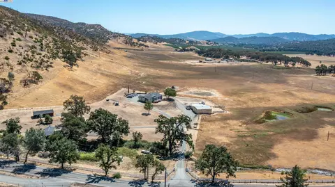 7878 Butts Canyon Rd, Pope Valley, CA 94567
